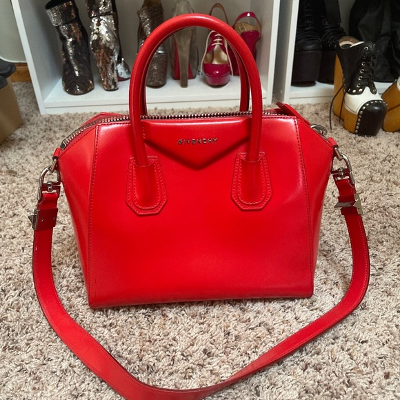 Givenchy bag - Picture 1 of 3